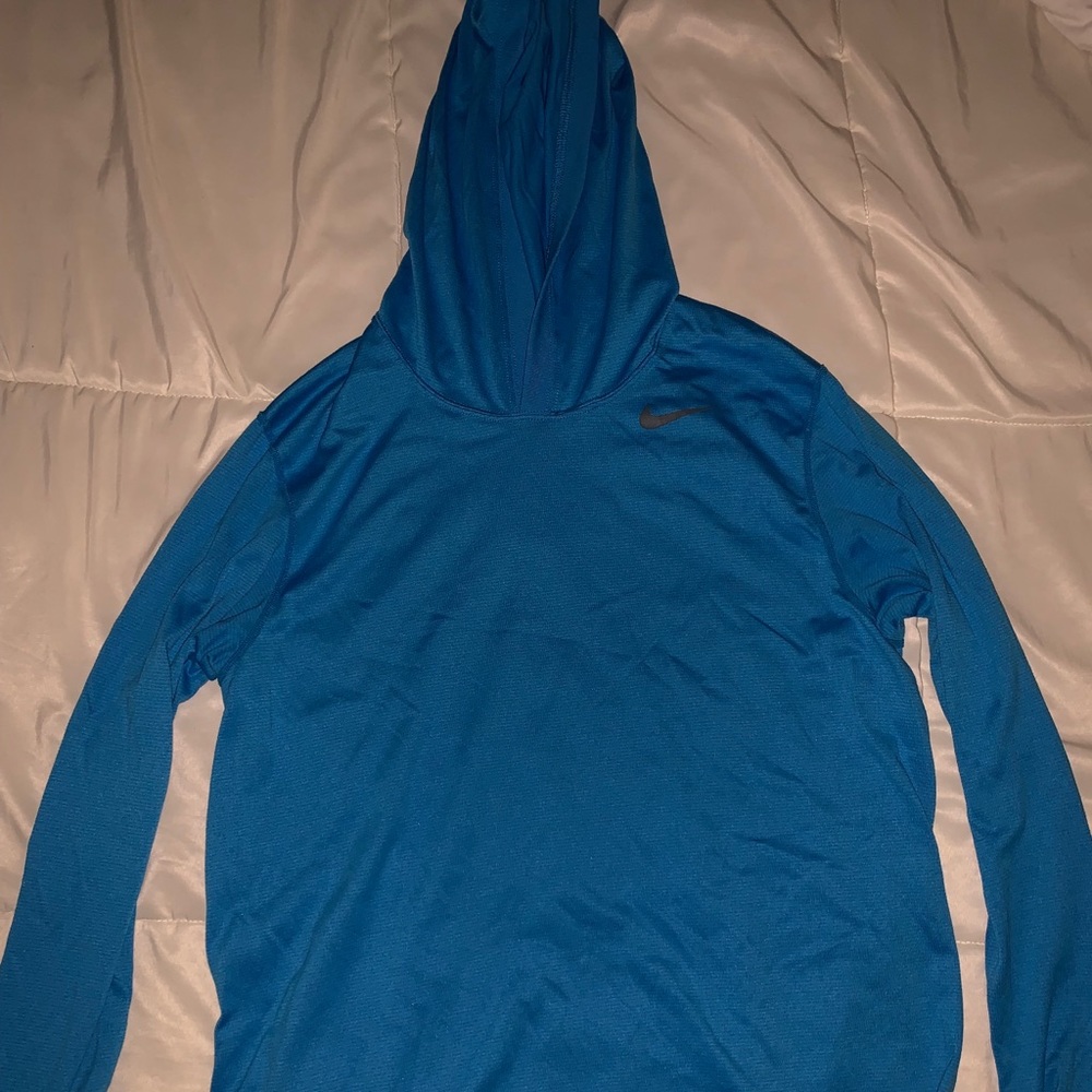 Men’s Nike running dri-fit long sleeve shirt